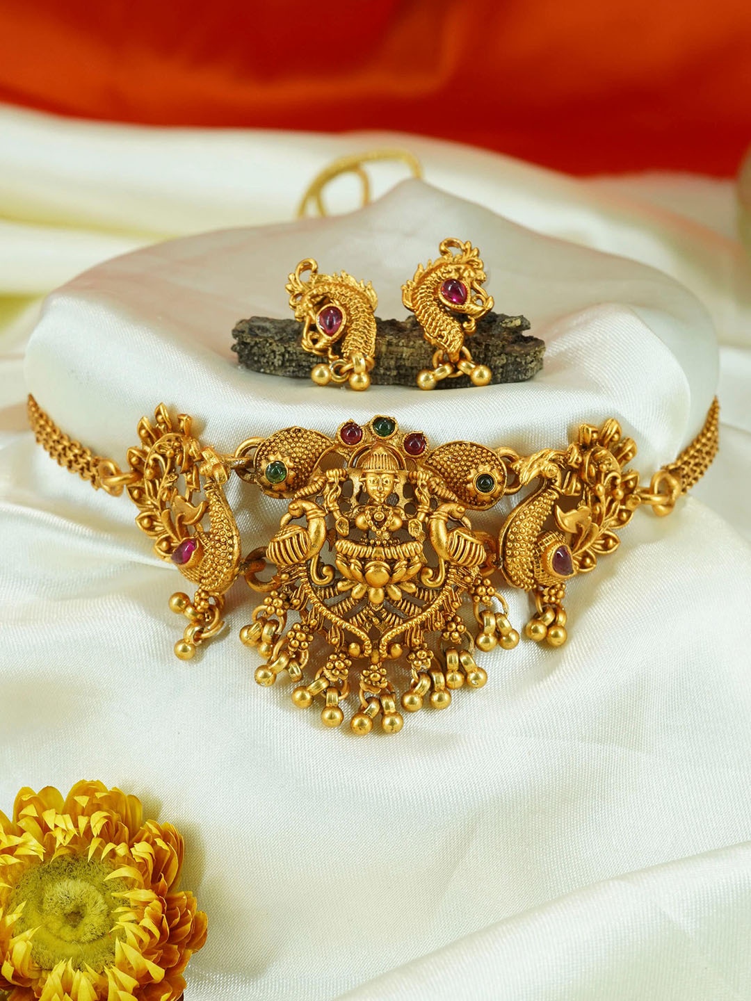 

GRIIHAM Gold-Plated AD-Studded Temple Jewellery Set, Green