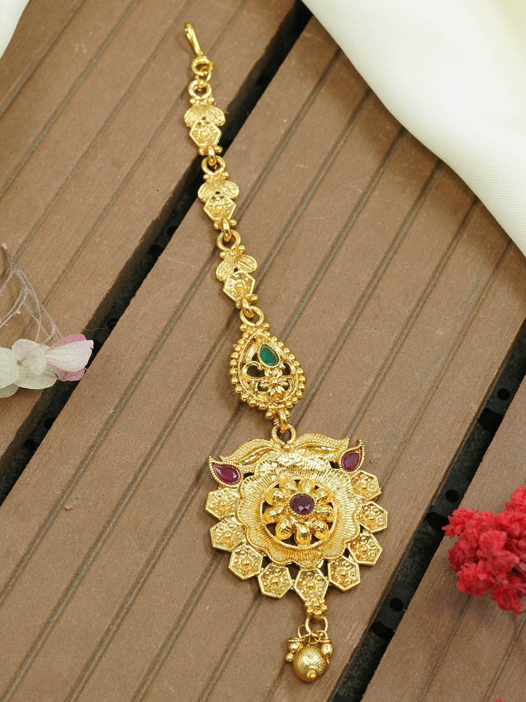 

GRIIHAM Gold-Plated Stone-Studded Maang Tikka