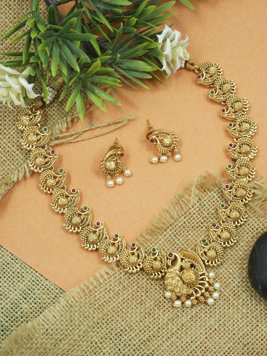 

GRIIHAM Gold-Plated AD Studded Jewellery Set, Red