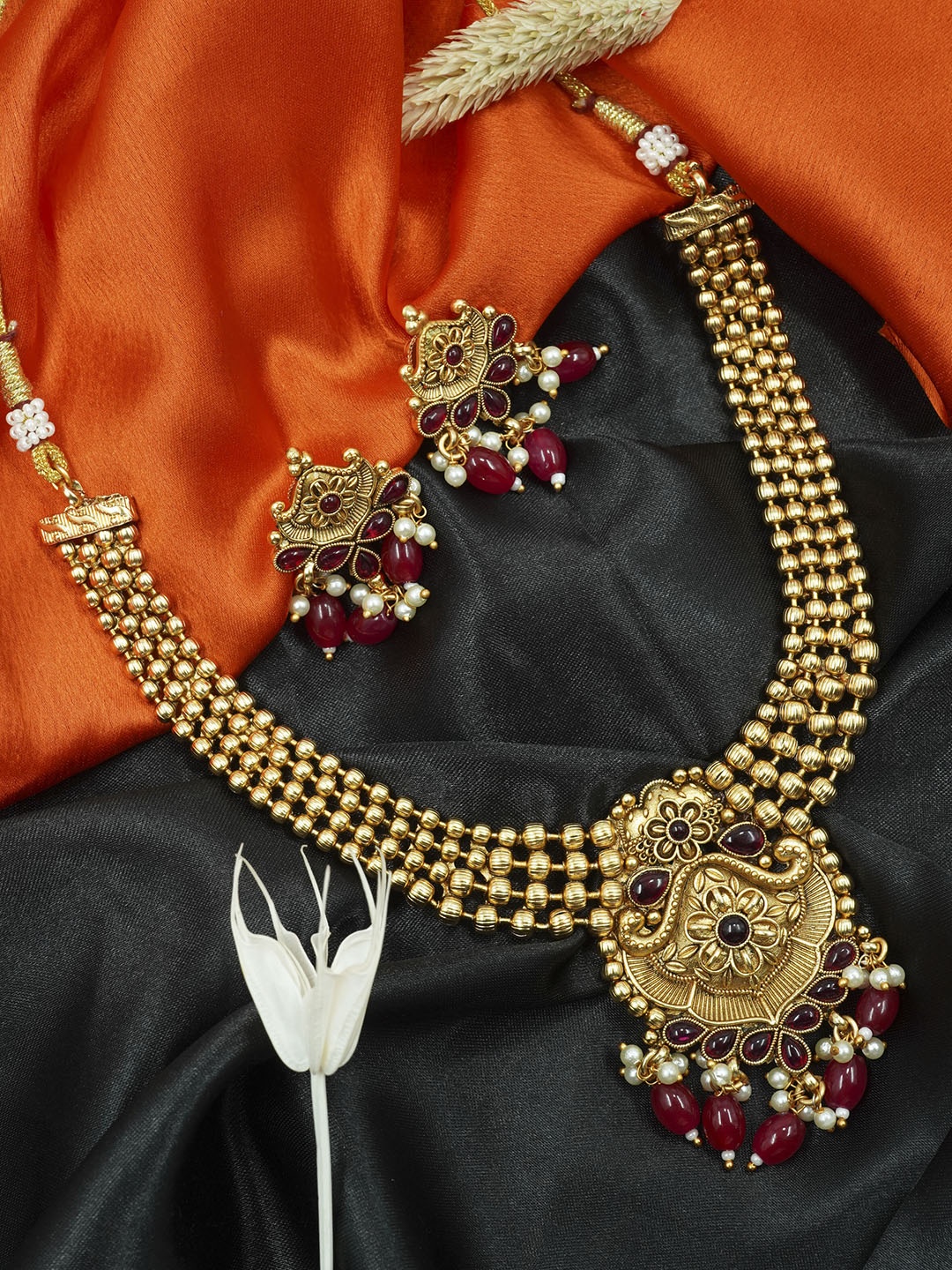 

GRIIHAM Gold-Plated AD-Studded Jewellery Set, Red