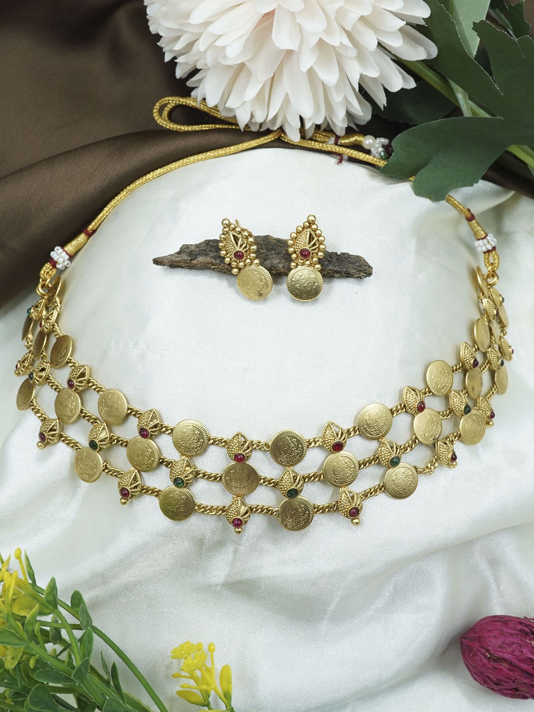 

GRIIHAM Gold-Plated CZ Studded Layer Pattern Antique Jewellery Set, Red