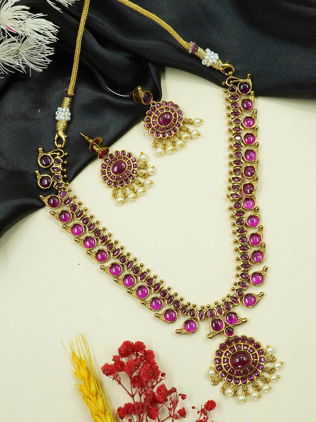 

GRIIHAM Gold-Plated Artificial Stone-Studded Jewellery Set, Red
