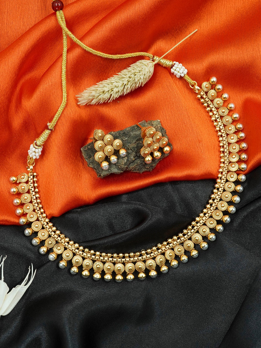 

GRIIHAM Gold-Plated Antique Jewellery Set