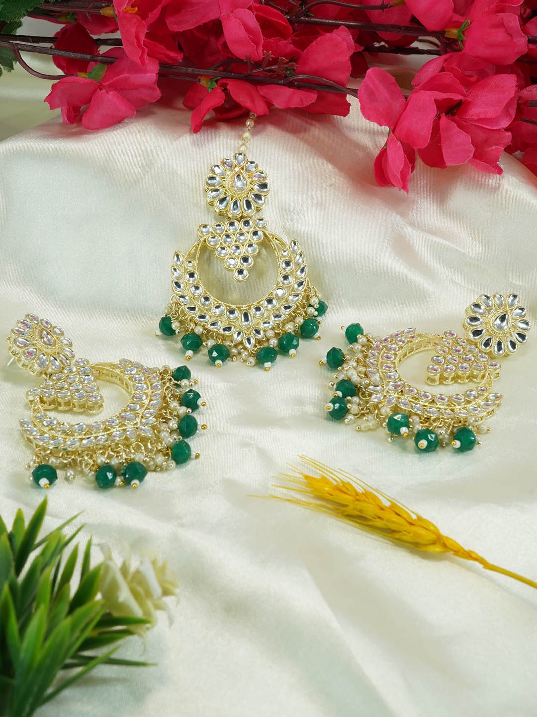 

GRIIHAM Gold-Plated Chandbalis Earrings & Maangtika