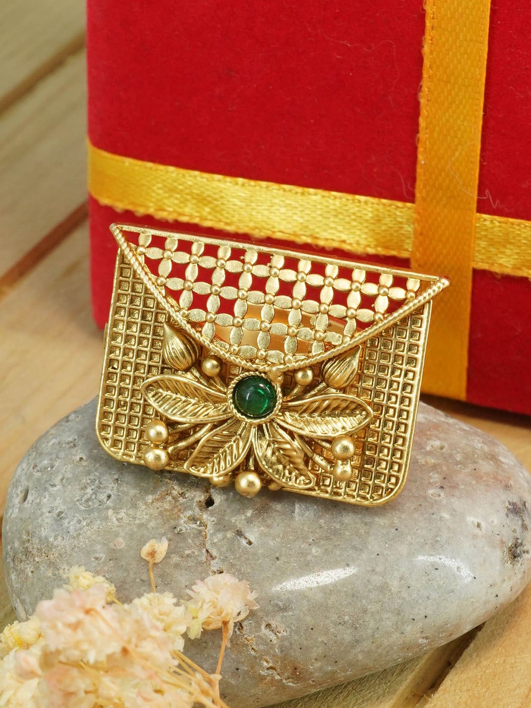 

GRIIHAM Gold-Plated AD-Studded Adjustable Finger Ring, Green