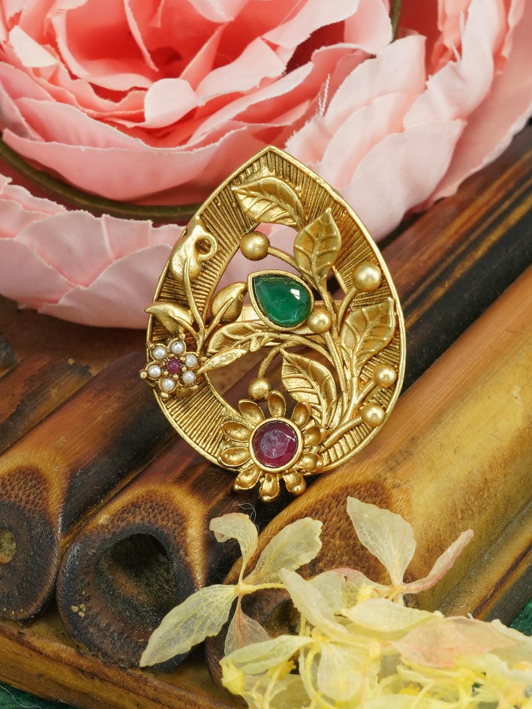 

GRIIHAM Gold-Plated Artificial Stones Designer Ring, Green