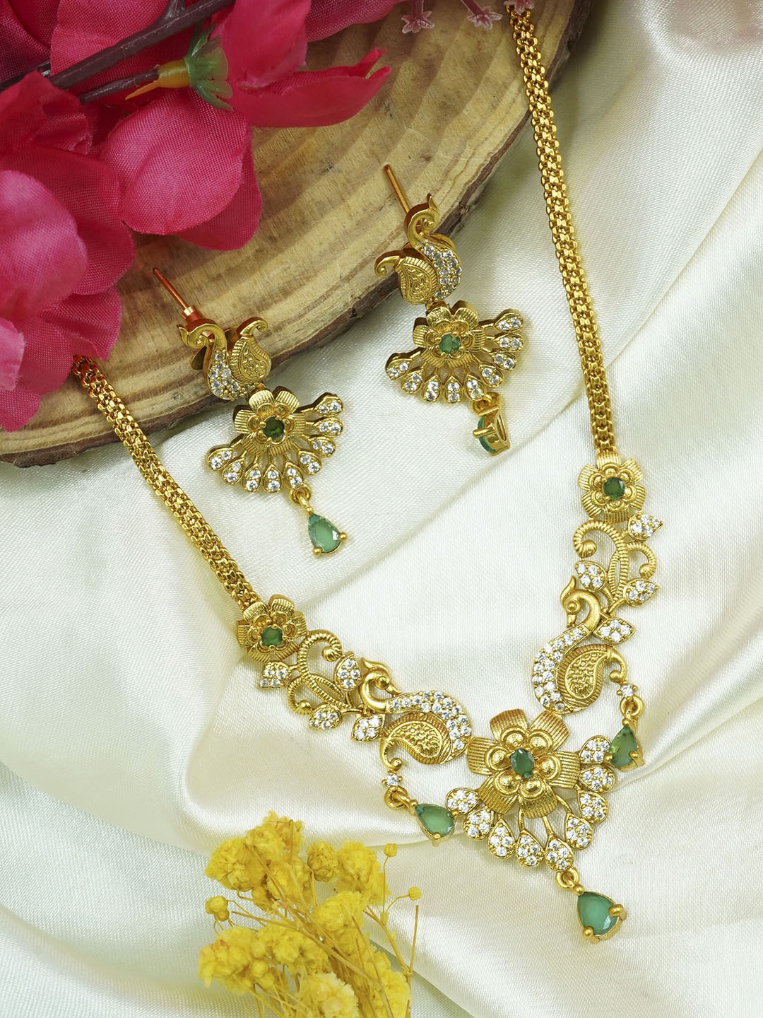 

GRIIHAM Gold-Plated AD Stone Studded Jewellery Set, Green