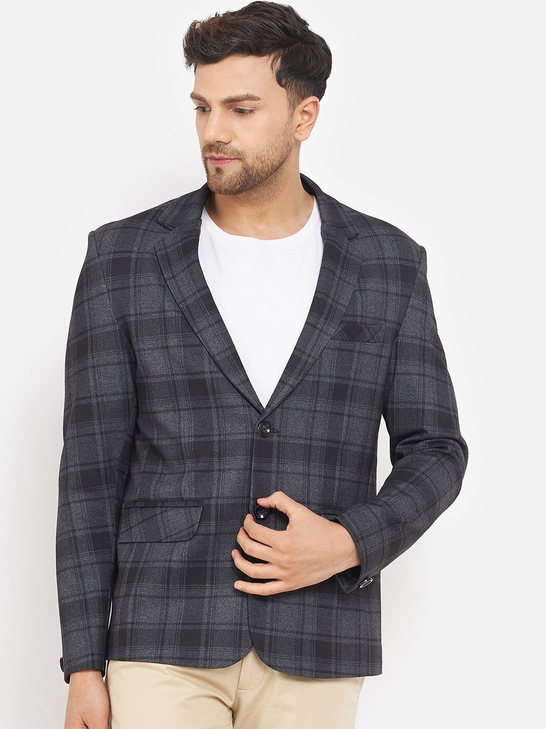 

Okane Men Checked Single-Breasted Blazer, Black