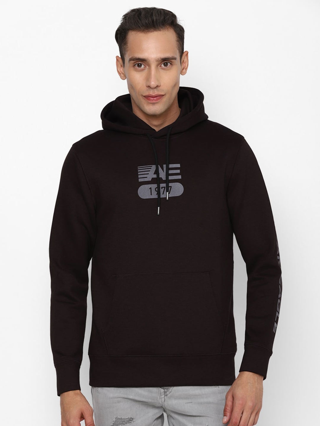 

AMERICAN EAGLE OUTFITTERS Men Printed Hooded Sweatshirt, Black