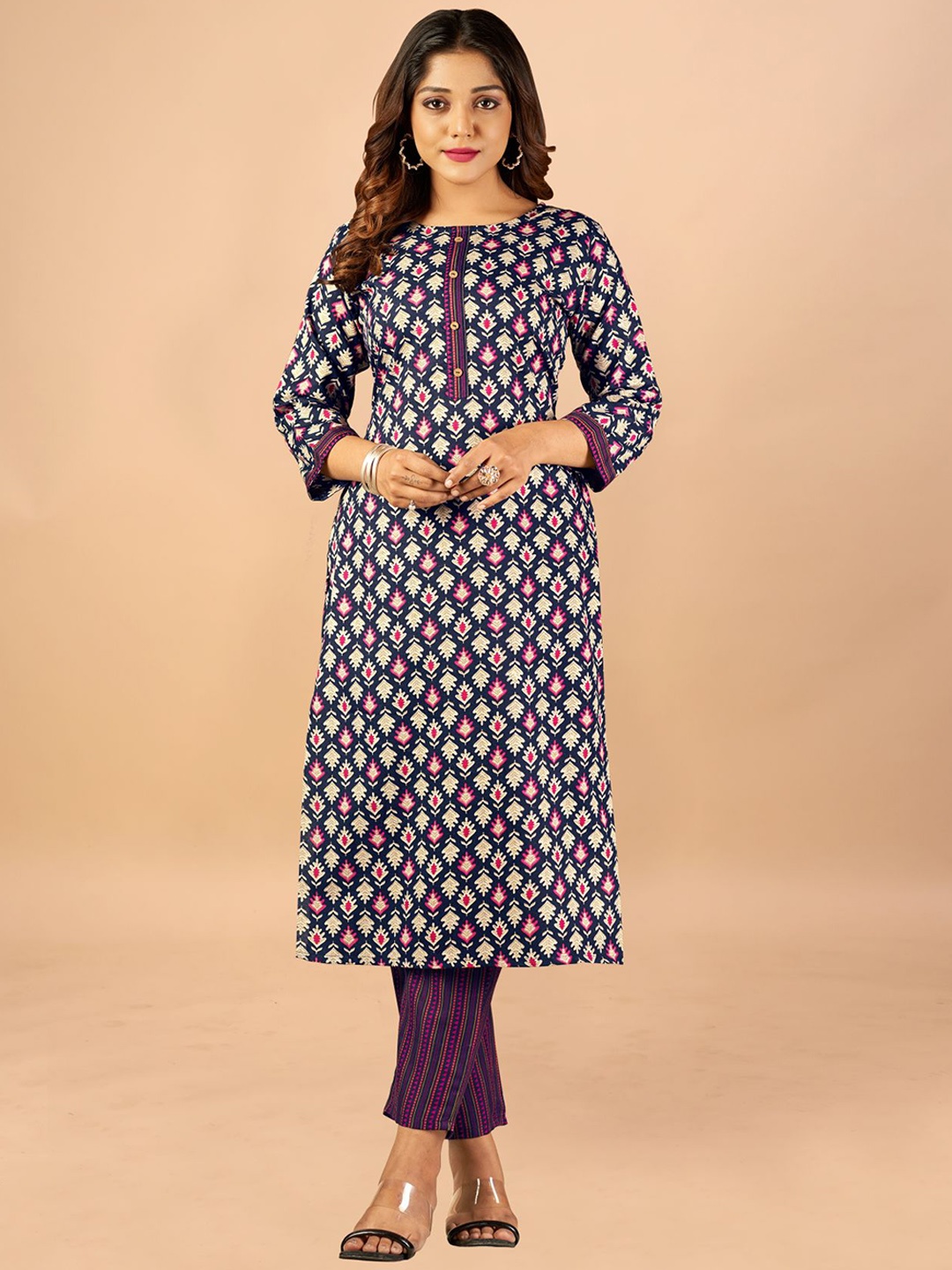 

KALINI Women Floral Printed Kurta with Pyjamas, Purple