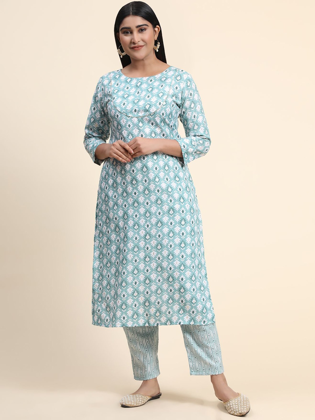 

KALINI Women Blue Floral Printed Kurta with Trousers