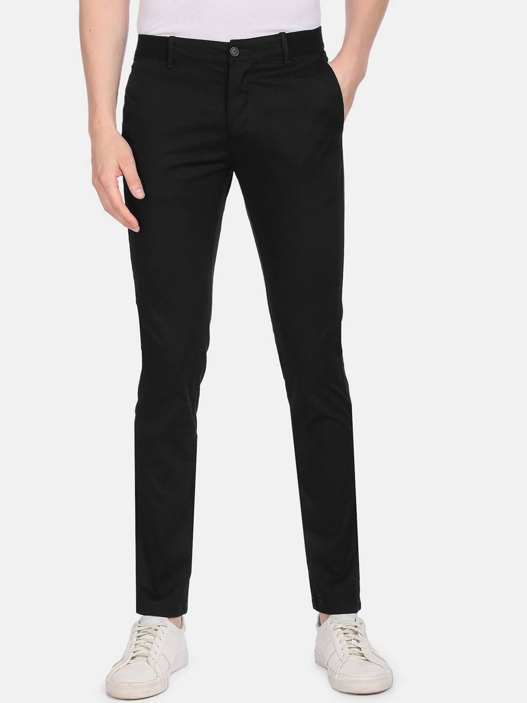 

Arrow Sport Men Slim Fit Low-Rise Trousers, Black