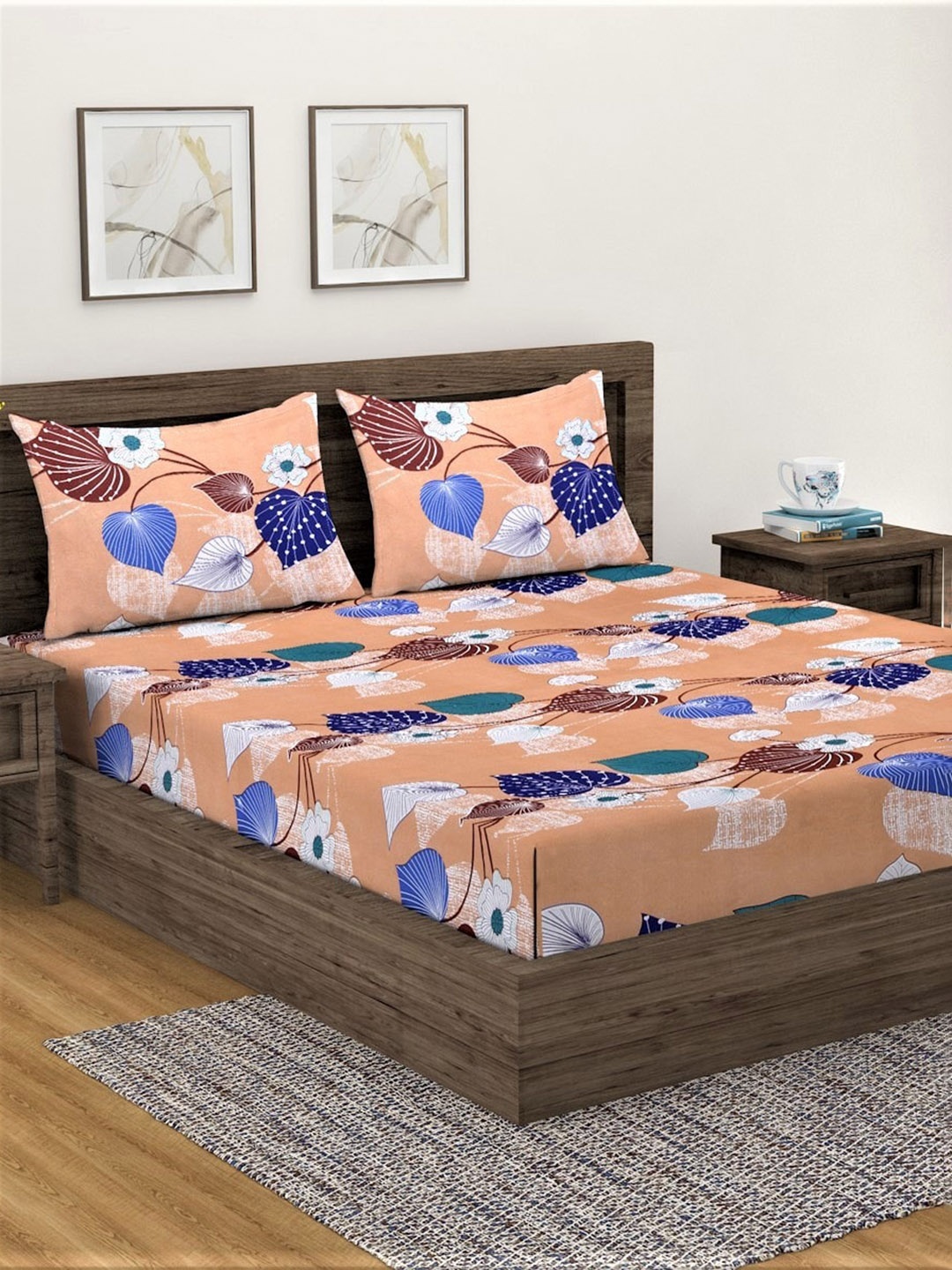 

Fashion String Peach & White Floral 144 TC Queen Bedsheet with 2 Pillow Covers
