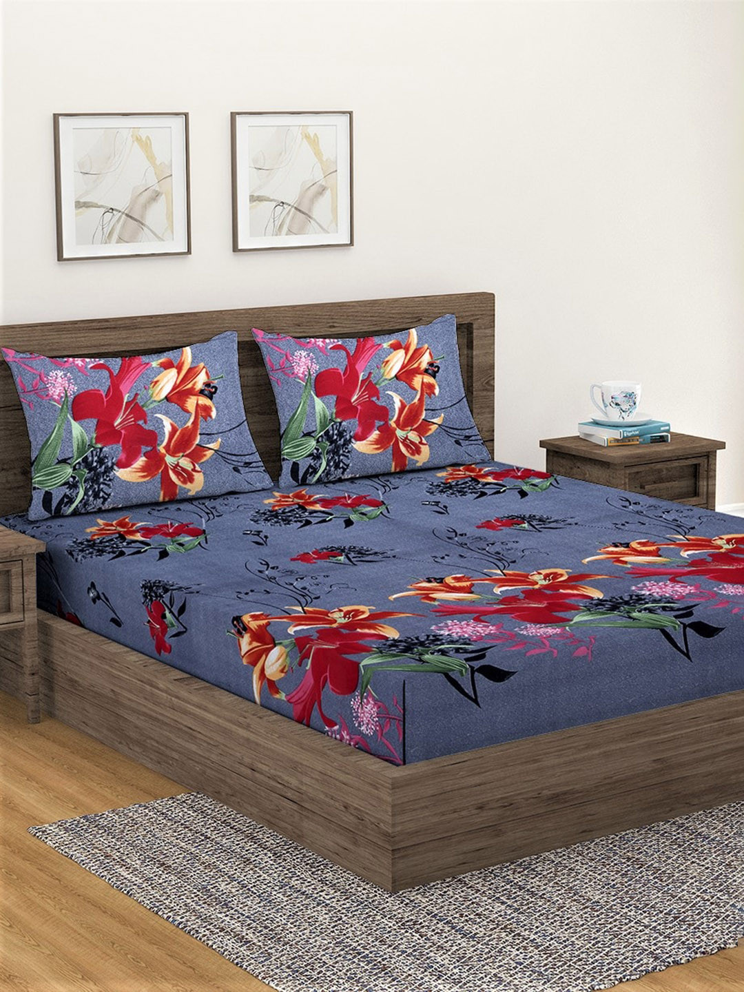 

Fashion String Grey & Red Floral Printed 144 TC Queen Flat Bedsheet with 2 Pillow Covers
