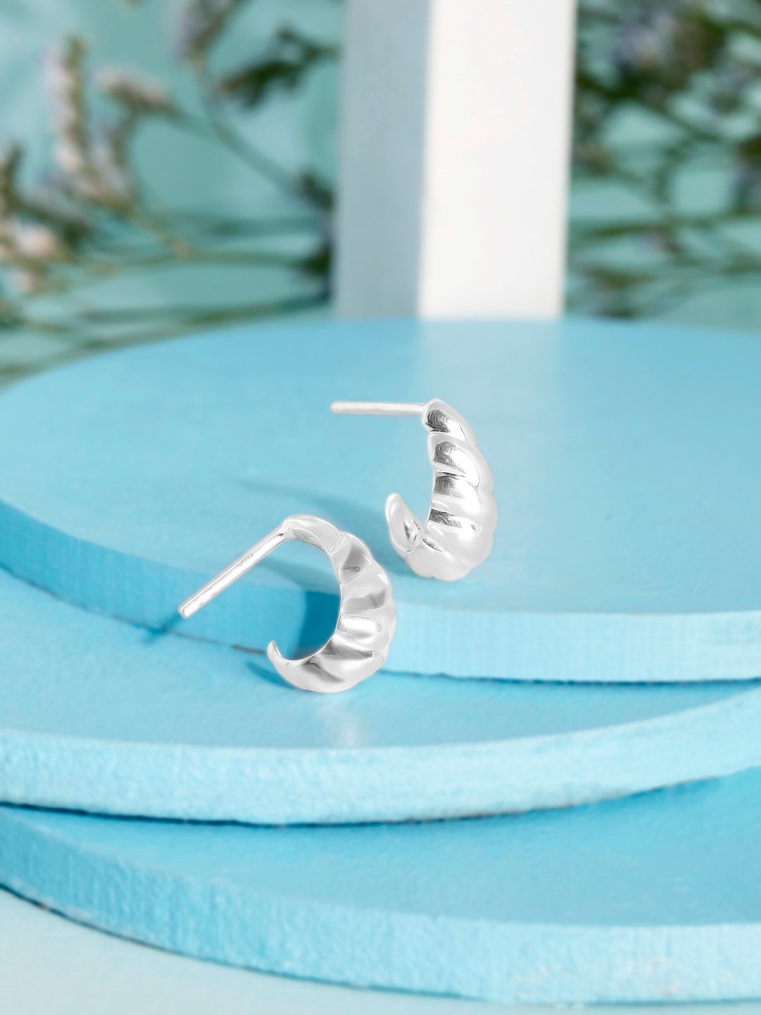

Rubans Silver 925 Sterling Silver Rhodium Plated Paisley Shaped Half Hoop Earrings