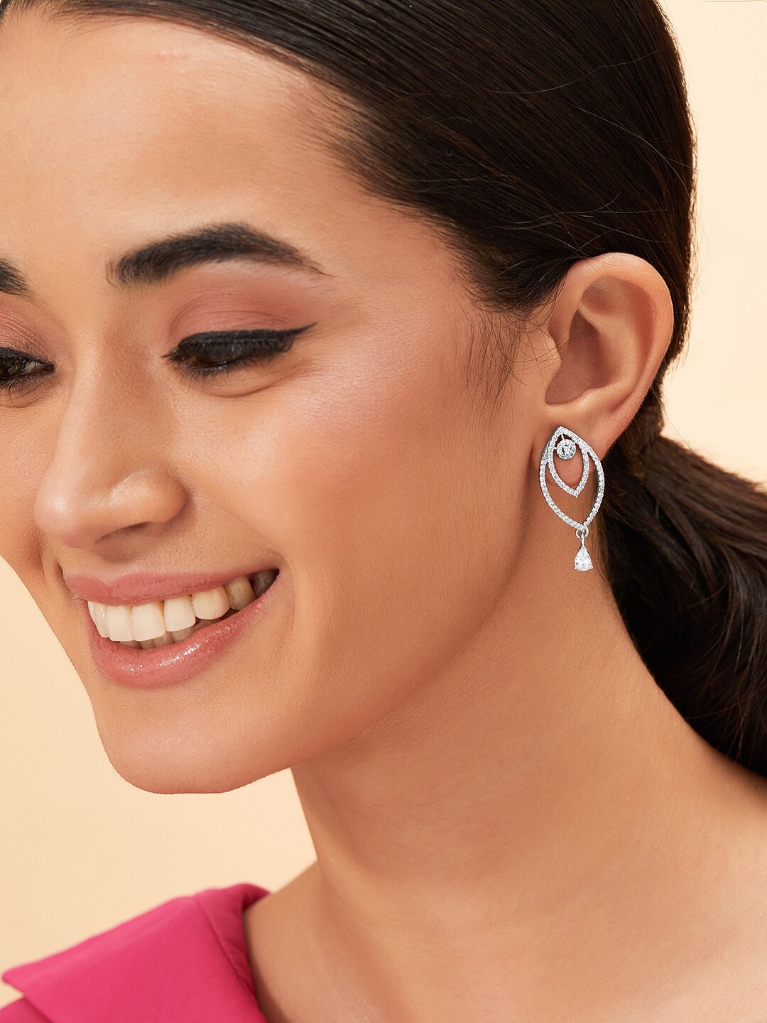 

Rubans Silver Silver-Plated Leaf Shaped Drop Earrings