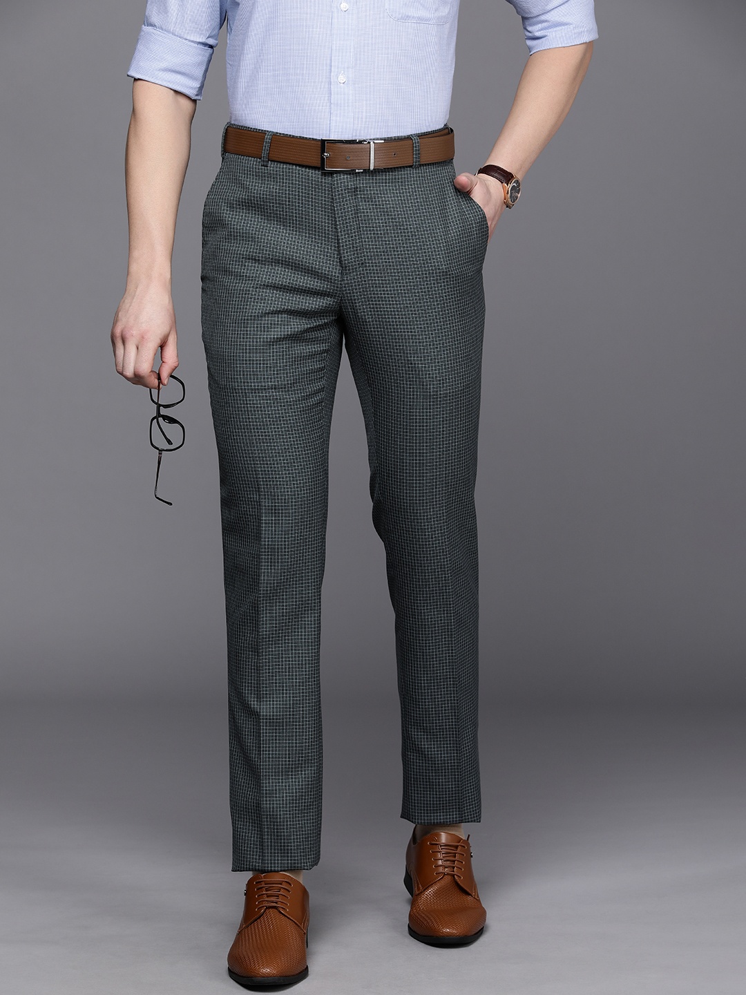 

Raymond Men Checked Slim Fit Trousers, Grey