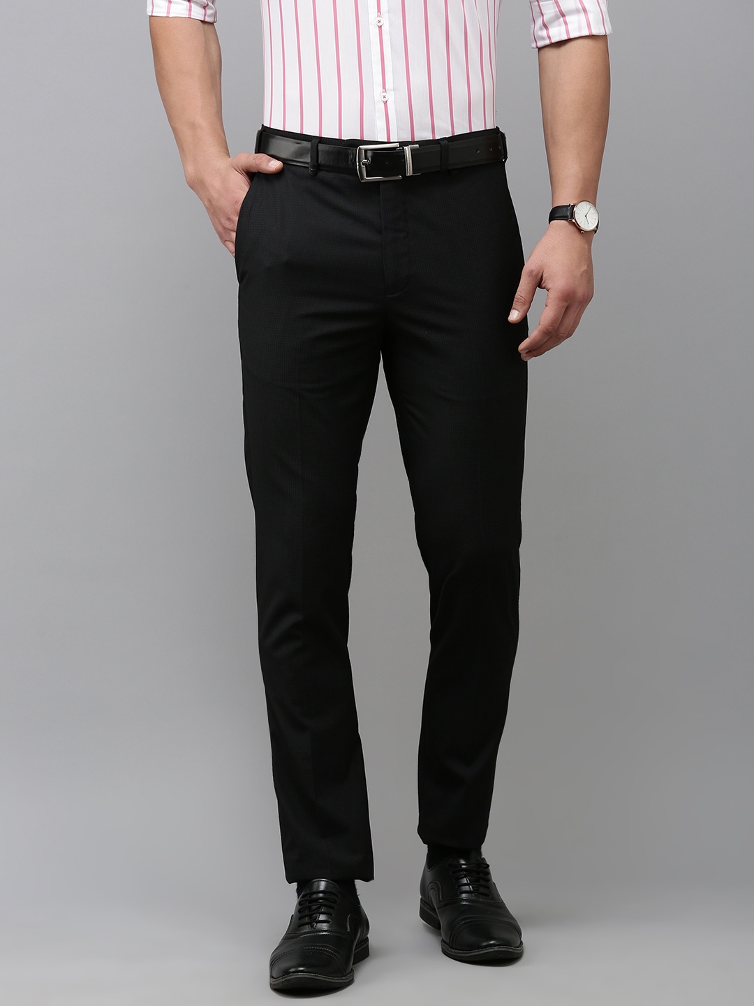 

Park Avenue Men Checked Slim Fit Trousers, Black