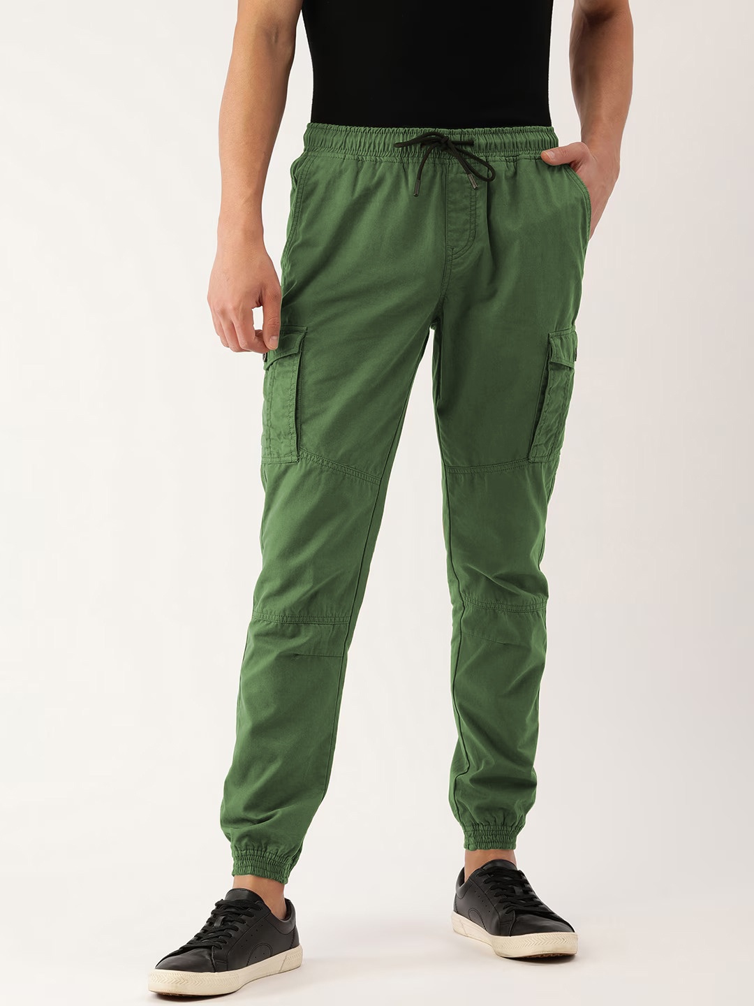 

IVOC Men Regular Fit Solid Pure Cotton Cargos, Green