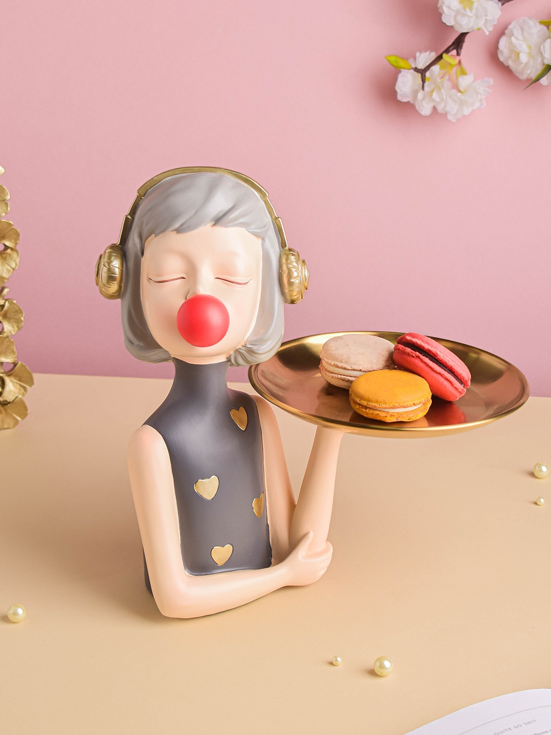 

Nestasia Grey Girl With Headphones Platter Showpieces