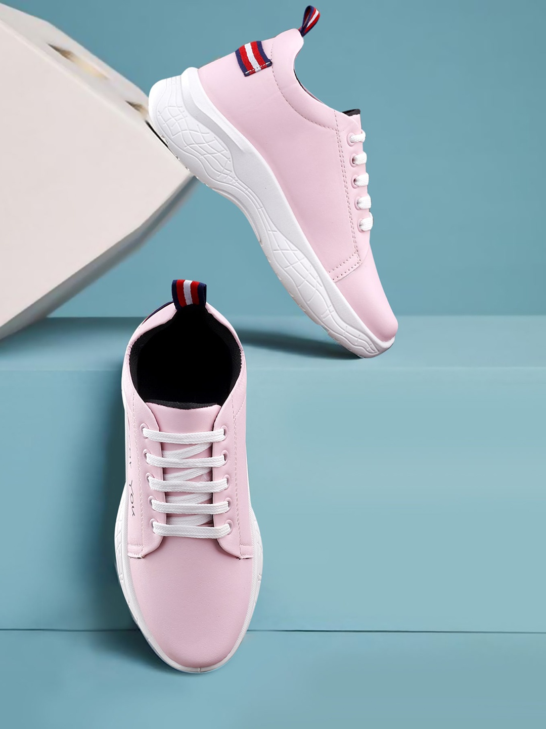 

KRAASA Women Printed Sneakers, Pink