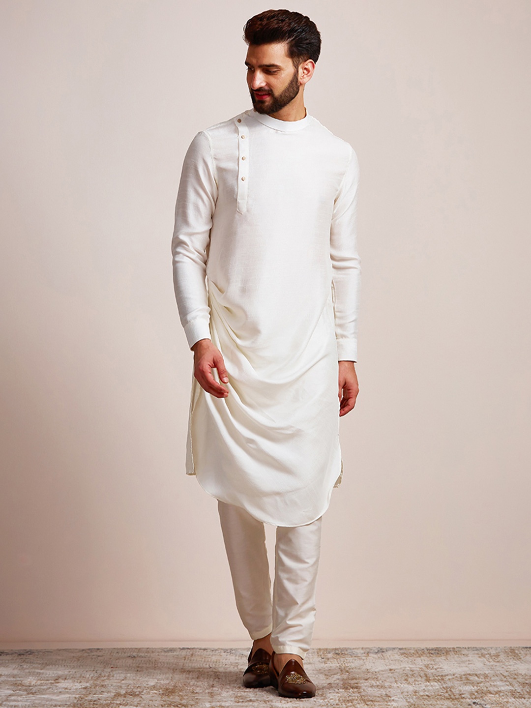 

Manyavar Men Round Neck Kurta with Churidar, White
