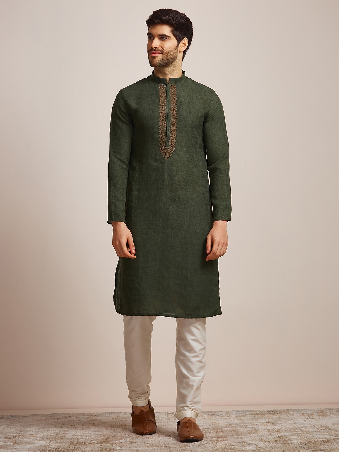 

Manyavar Men Kurta With Churidar, Green
