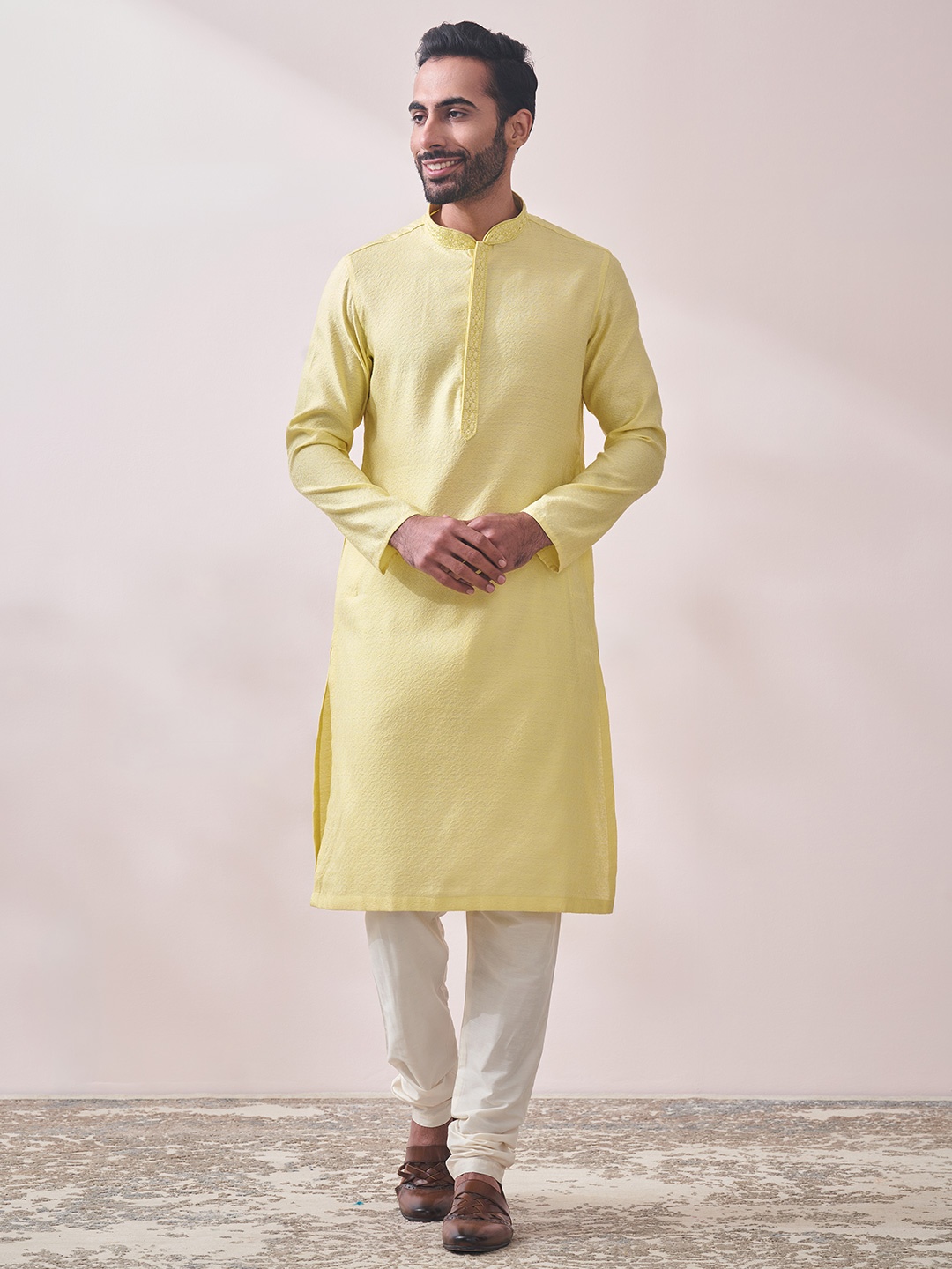 

Manyavar Men Floral Kurta with Churidar, Yellow