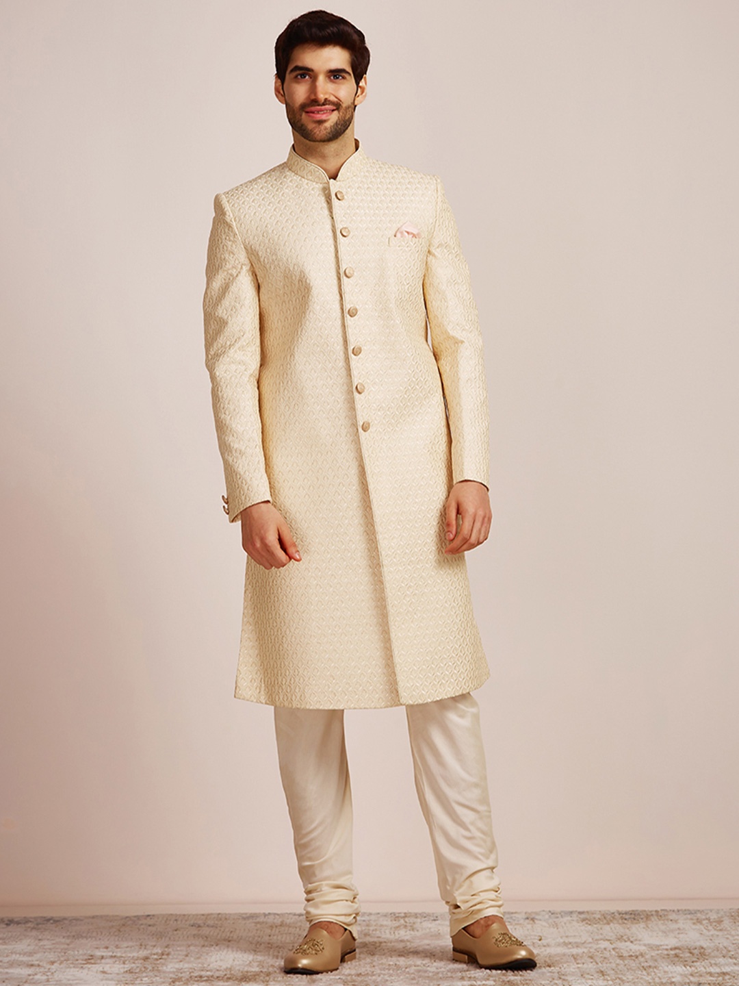 

Manyavar Men Self-Design Sherwani Set, Beige
