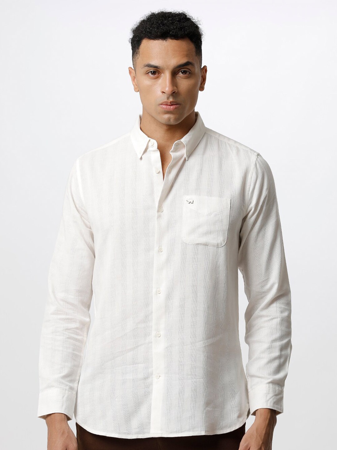 

THE BEAR HOUSE Men Slim Fit Striped Casual Shirt, White