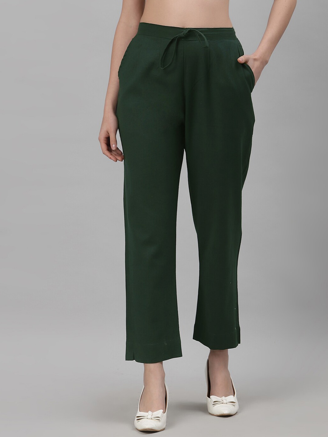 

NEUDIS Women Classic Cotton Cigarette Trousers, Green