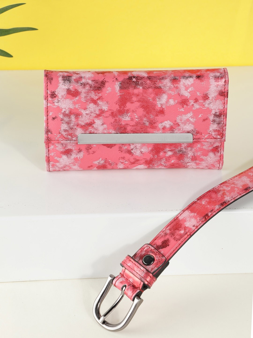 

Alvaro Castagnino Women Textured Belt and Wallet Combo Gift Set, Pink