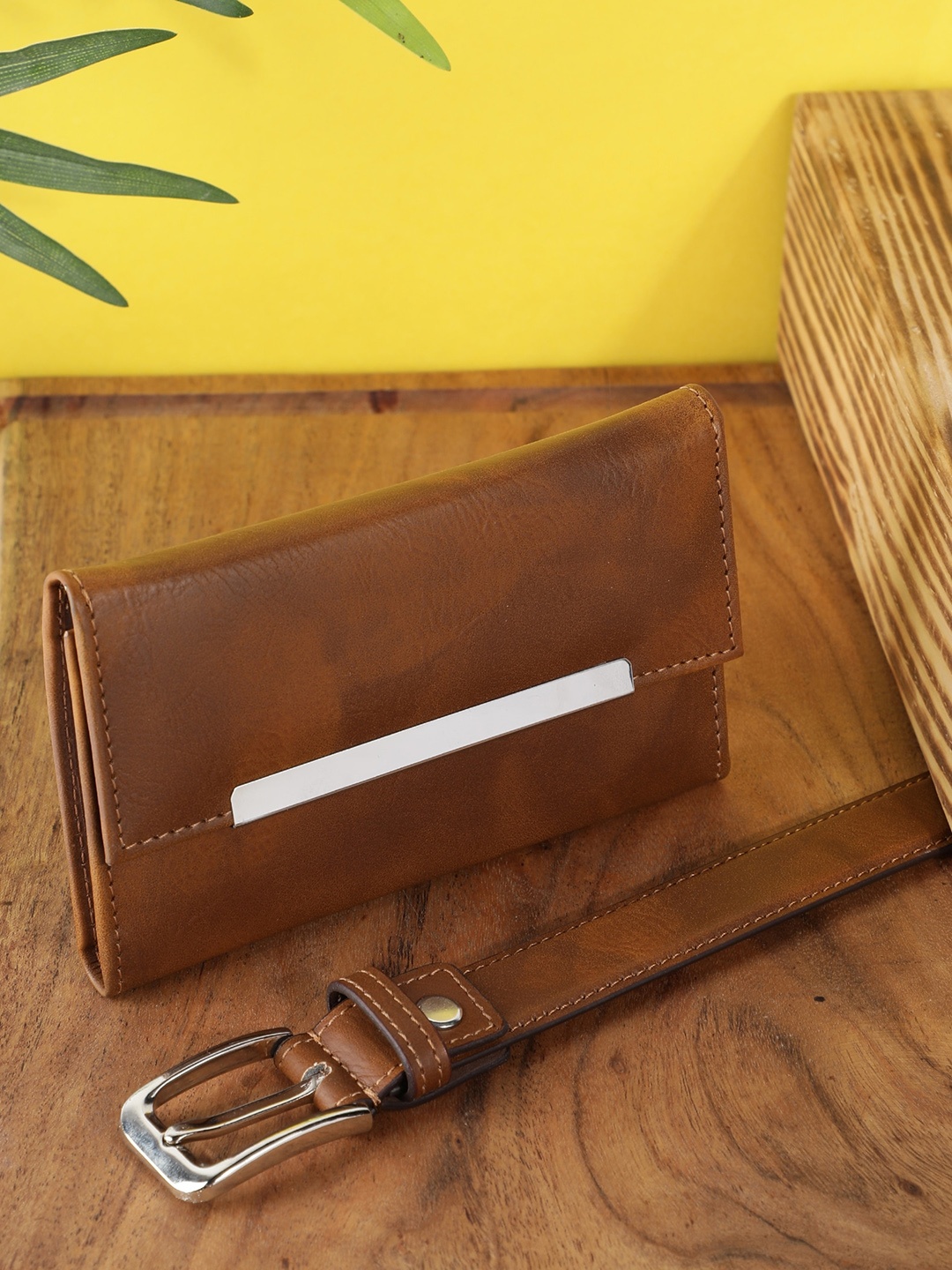

Alvaro Castagnino Women Textured Belt and Wallet Combo Gift Set, Brown