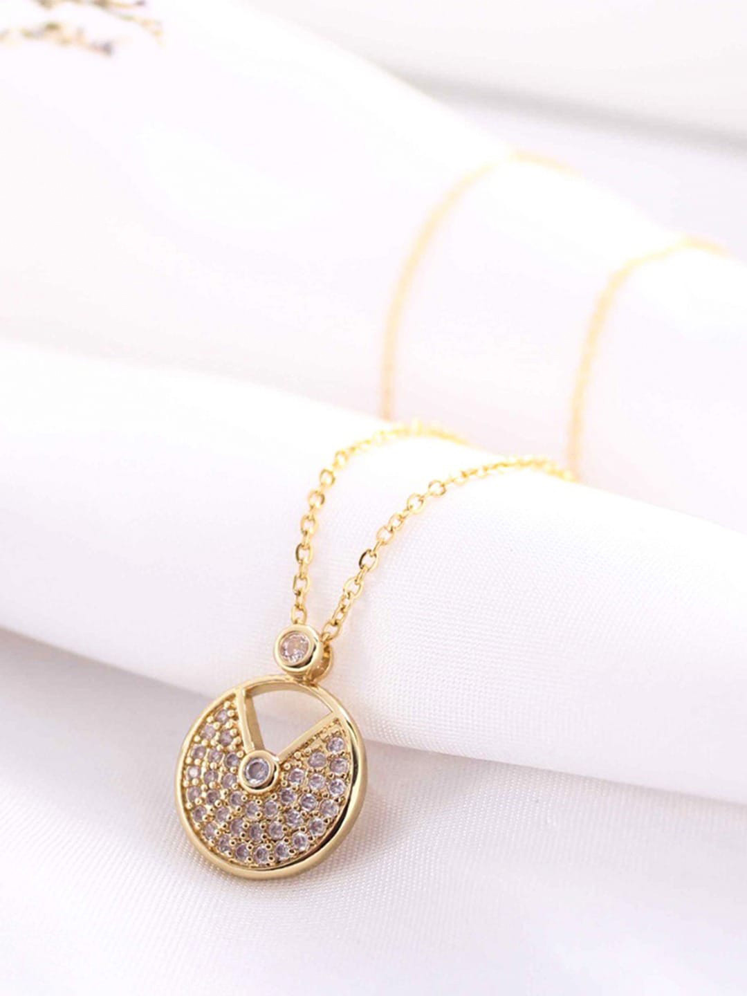 

Saizen Gold-Plated Necklace