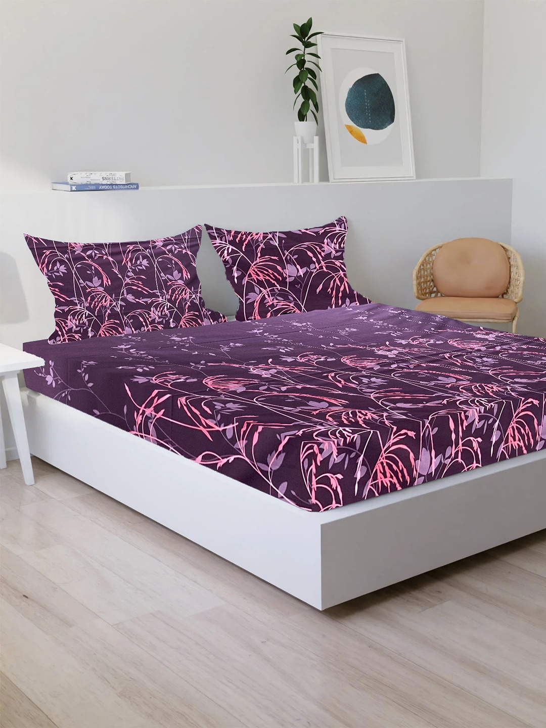 

Sleeping Owls- because your sleep matters Purple & Pink Floral 210 TC King Bedsheet with 2 Pillow Covers