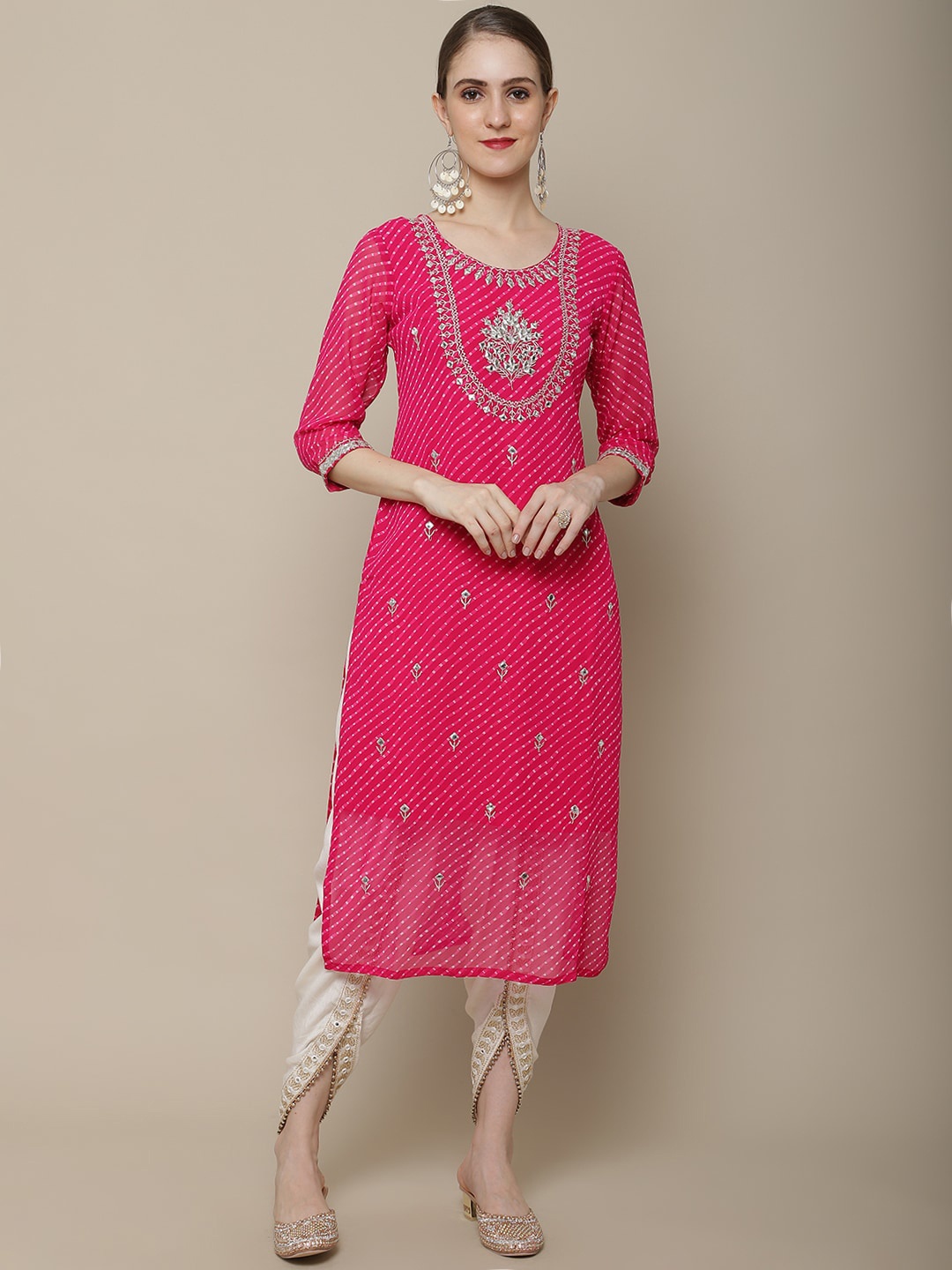 

Sangria Women Ethnic Motifs Embroidered Floral Georgette Kurta, Pink