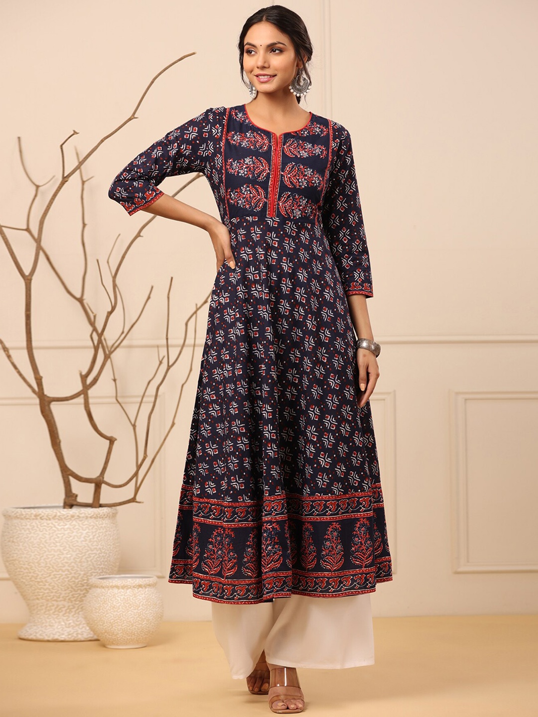 

Rain & Rainbow Women Ethnic Motifs Printed Anarkali Kurta, Navy blue