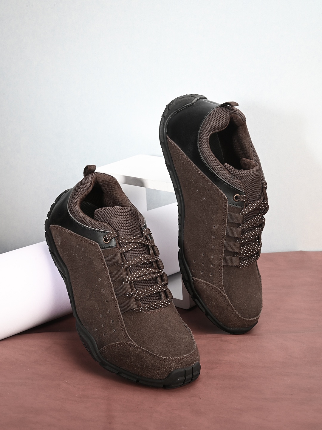 

birgos Men Lace-Ups Leather Sneakers, Brown