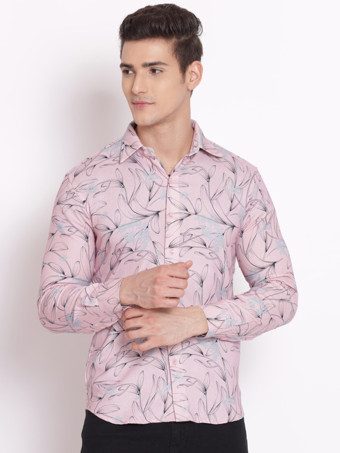 

Shurtz N Skurtz Men Straight Floral Printed Cotton Casual Shirt, Pink