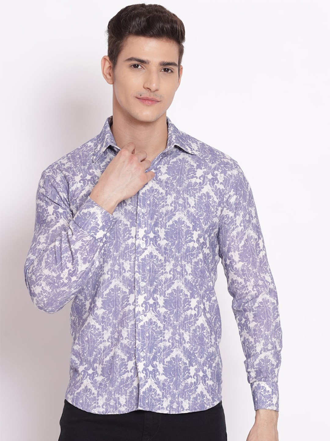 

Shurtz N Skurtz Men Cotton Straight Floral Printed Casual Shirt, Purple