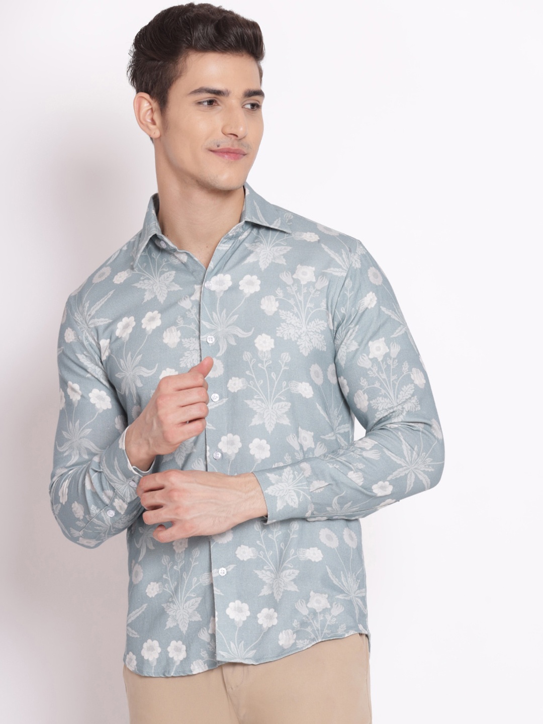 

Shurtz N Skurtz Men Green Straight Floral Printed Casual Cotton Shirt