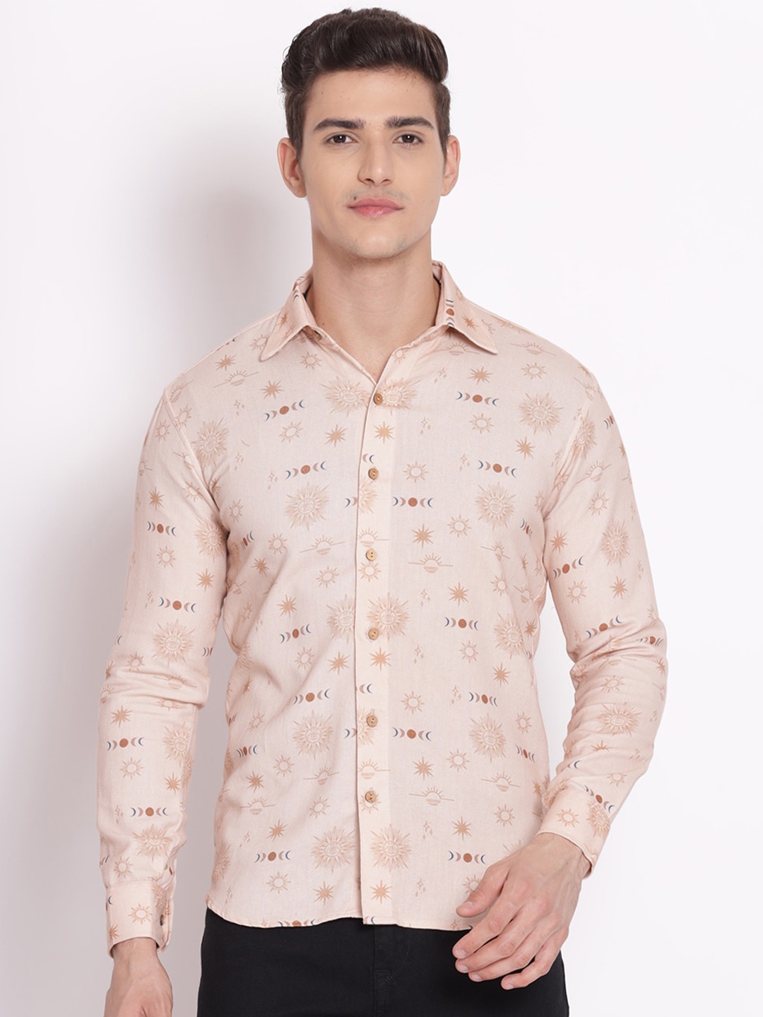 

Shurtz N Skurtz Men Straight Printed Cotton Casual Shirt, Peach