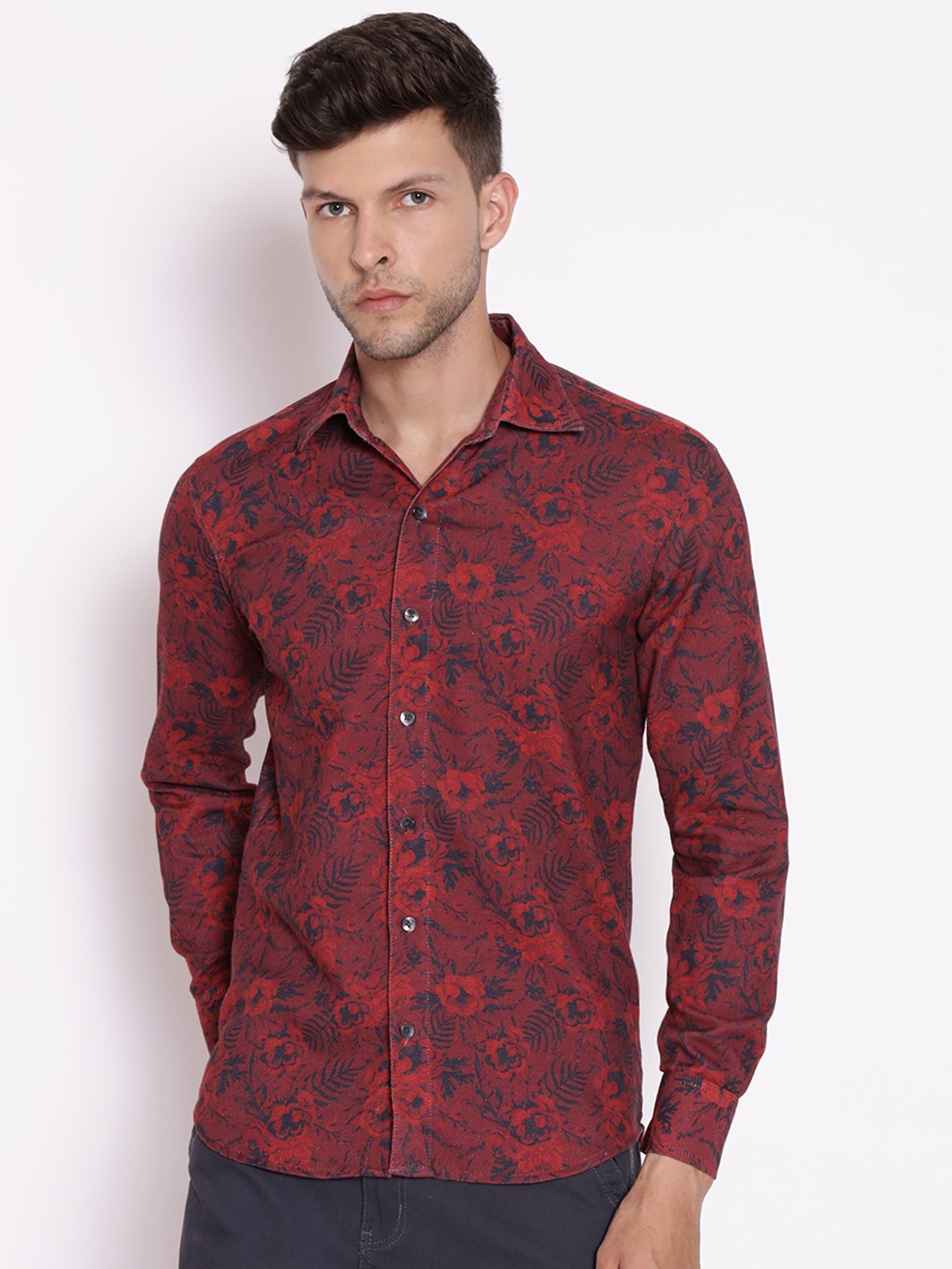 

Shurtz N Skurtz Men Straight Graphic Printed Casual Cotton Shirt, Red