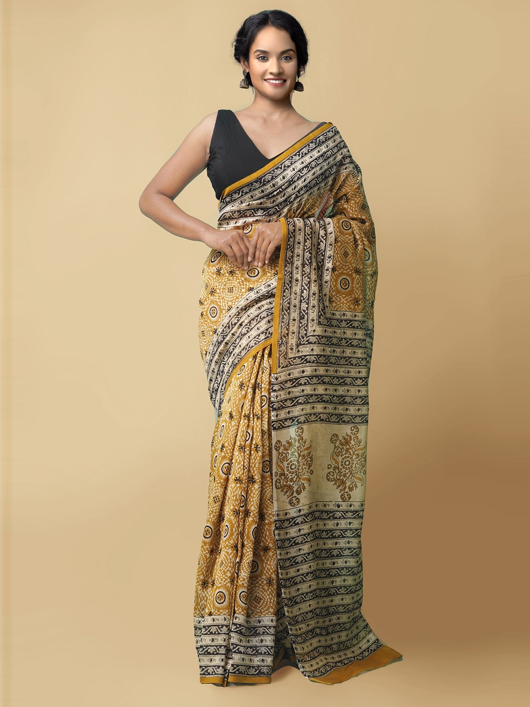 

Unnati Silks Yellow & White Silk Cotton Chanderi Saree