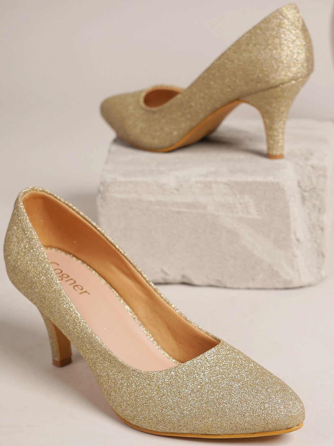

Cogner Party Kitten Pumps, Gold