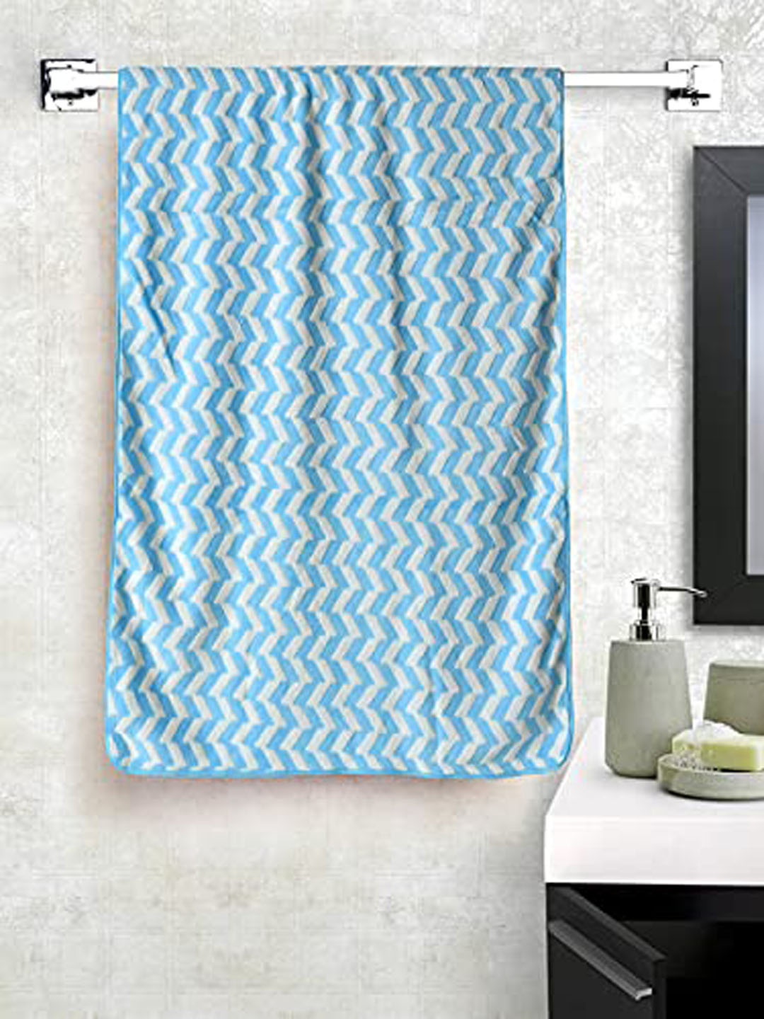 

Bajo's Set Of 8 Blue & Grey Printed Microfiber Towel Set