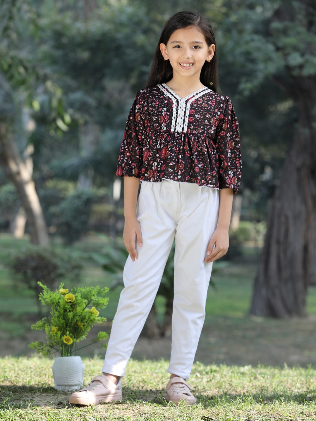 

Cutiekins Girls Printed Top with Trousers, Brown