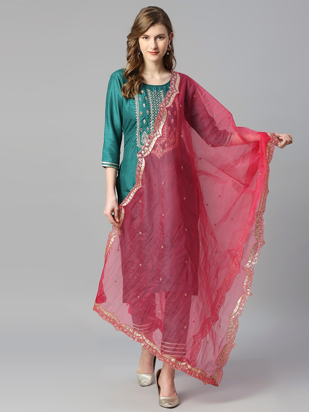 

Dupatta Bazaar Embroidered Sequinned Organza Dupatta, Pink