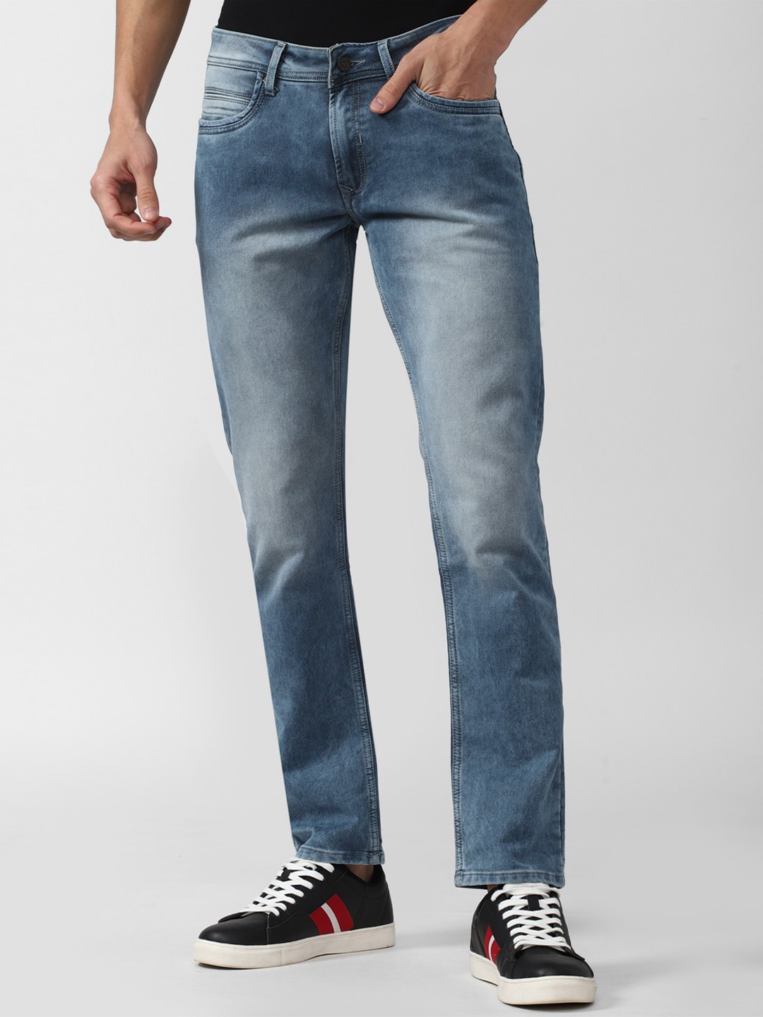 

Peter England Casuals Men Slim Fit Heavy Fade Cotton Jeans, Blue