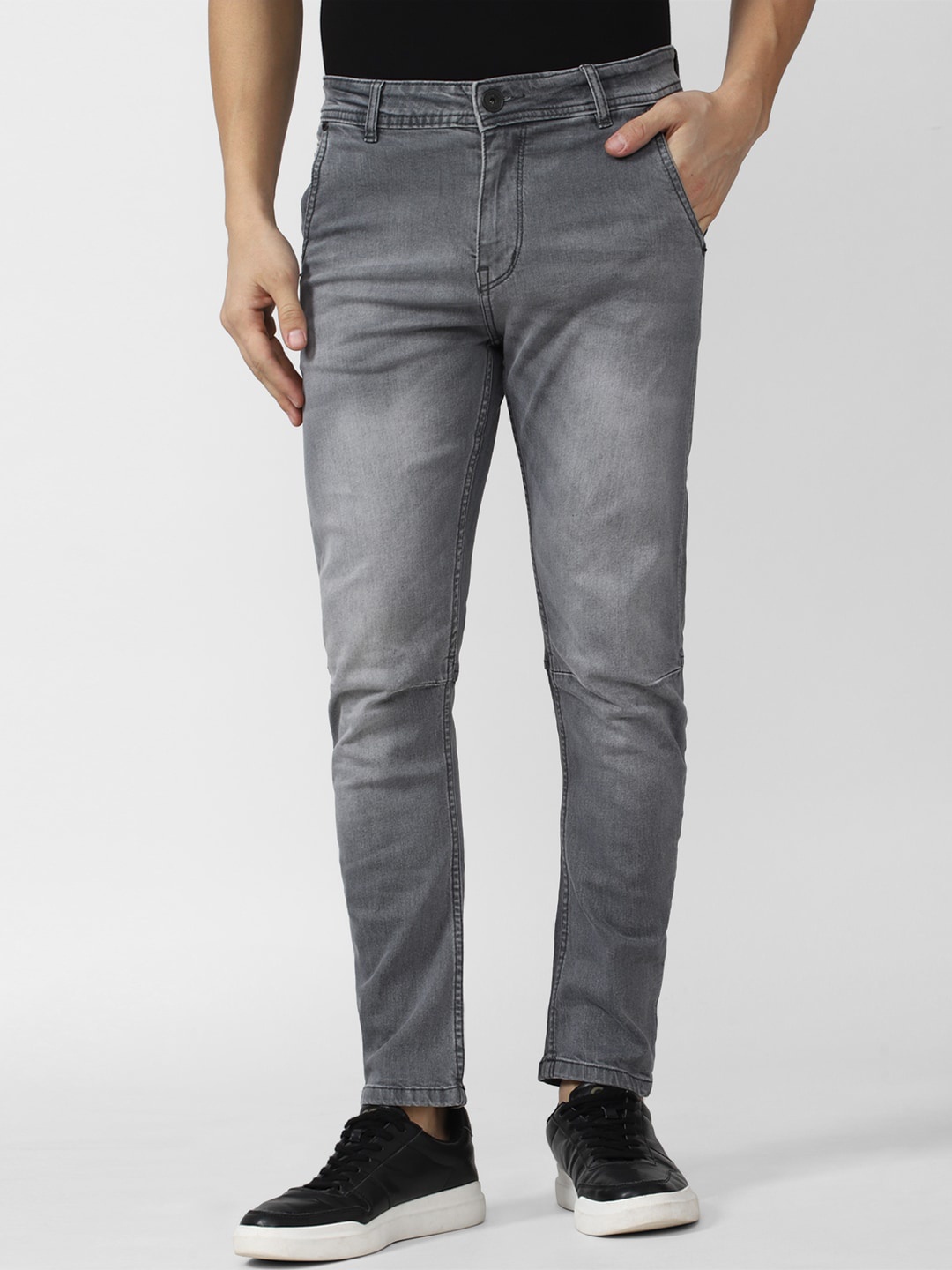 

Peter England Casuals Men Slim Fit Heavy Fade Jeans, Grey